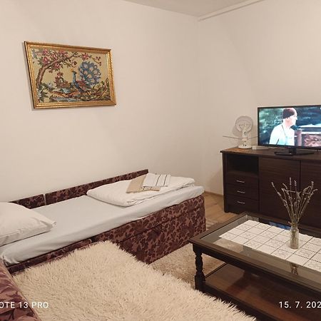 Apartment Safir - Free Parking سراييفو المظهر الخارجي الصورة