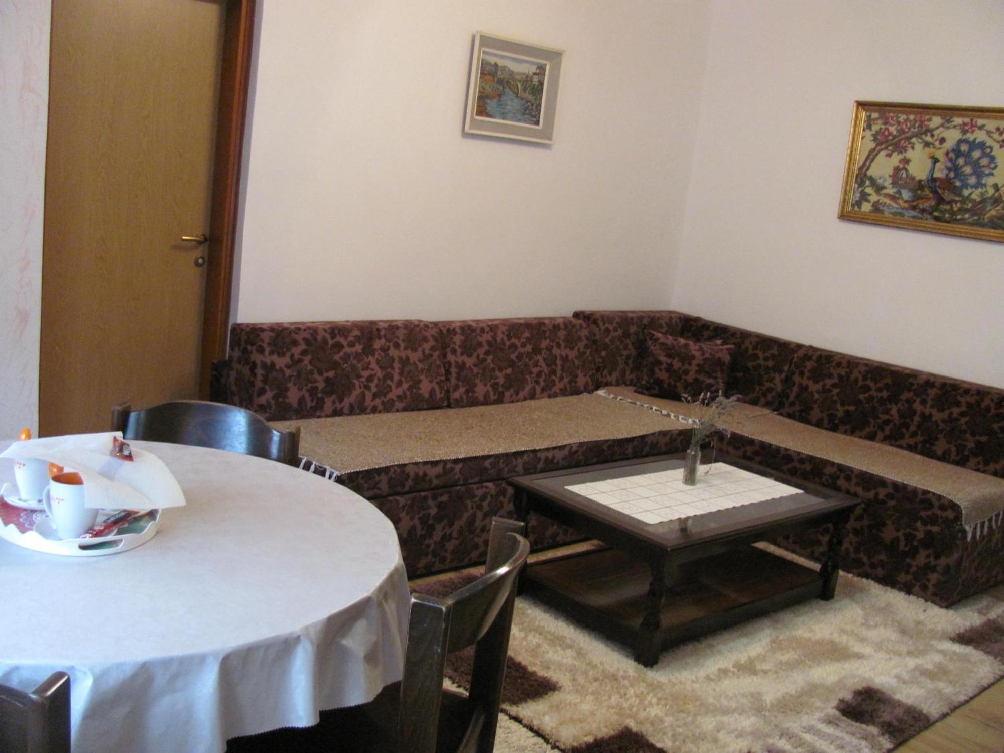 Apartment Safir - Free Parking سراييفو المظهر الخارجي الصورة